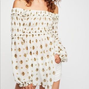Searching for this top in white or orange!